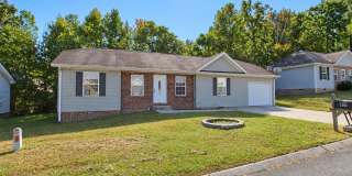 Pet-Friendly 3-Bedroom Home with Garage, Private Backyard Setting & Included Laundry Gallery 1