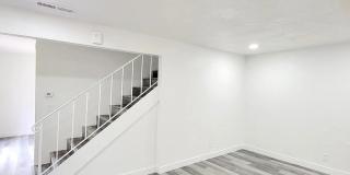 1060 E Washington Ave Gallery 1