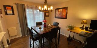 Spacious 3 Bedroom Home Close to Everything! Gallery 15