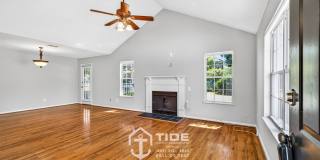 Modern Living in the Heart of West Ashley Gallery 7