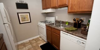The Crest Apartments Gallery 6
