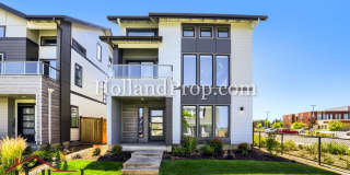Spacious, Energy-Efficient Home in Reeds Crossing Near Parks & Trails Gallery 1
