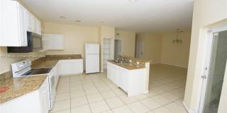 174 NE 32nd Ter Gallery 17