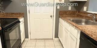 Brooklyn Park End Unit Patio Home, Dishwasher, One Car Garage, Available Mid June Gallery 4