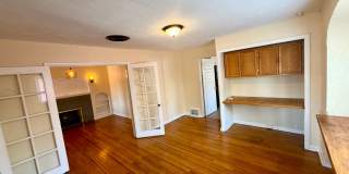 Bungalow/Office 2 Bedroom 2 Bath Gallery 6