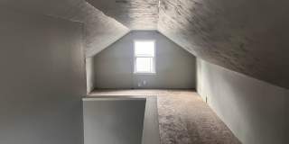 1225 Hubbard Ave Gallery 4