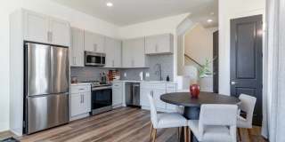 LaFrance Square Gallery 10