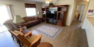 ANNUAL Lease – Turnkey 2+2 Patio Villa in the Desirable Village of Bonnybrook Gallery 11