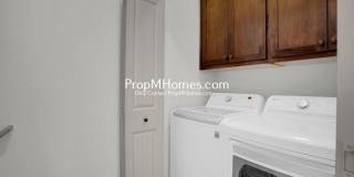 Gorgeous Four Bedroom Townhome in Orenco! DEPOSIT SPECIAL Gallery 19