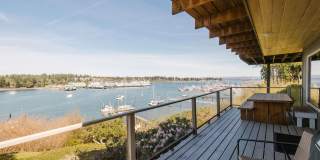 Furnished Bainbridge Island Waterfront Home with Incredible Views Gallery 44
