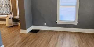 Spacious 3BR, 2BTH with parking off street Gallery 8