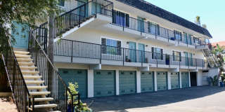 SIERRA SEASIDE FLATS $ 3295 ...1 BLOCK TO BEACH....TOP FLOOR VIEWS Gallery 1
