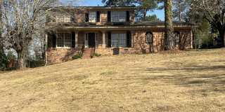 North Macon Home Convenient to Downtown Gallery 1