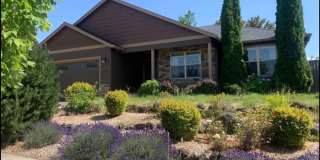 Beautiful East Medford 4 Bedroom 2 Bathroom Home Gallery 1