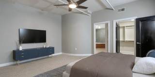4901 Washington Boulevard Gallery 10