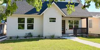 705 Harris #A - 4/3 Modern Duplex Available August 2027 Gallery 1