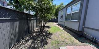 Lovely 3 Bed, 1 Bath, Home in Berkeley, with Hardwood Floors Gallery 26