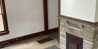 102 Hunt Ave Gallery 24