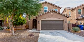 4 BEDROOM POOL & SOLAR HOME! Gallery 1