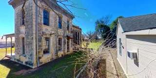 160 S Fredericksburg St Gallery 16