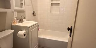 Cute home in Ventura Avenues includes garage for storage and a parking spot Gallery 10