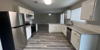 *COMING SOON* Desirable Location In Cibolo! Spacious Home with Loft & Fenced Backyard! Gallery 7