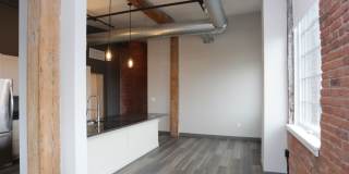 Oak Knitting Mill Apartments – Franklin Square Available Gallery 17