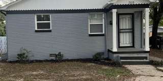 2113 19th Street Gallery 1