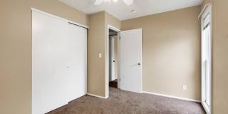 Large 3 Bedroom Apartments PET FRIENDLY! Gallery 19