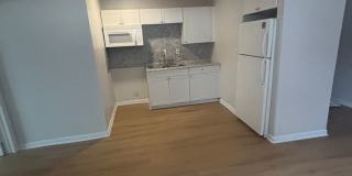508 Clinton Springs Gallery 3