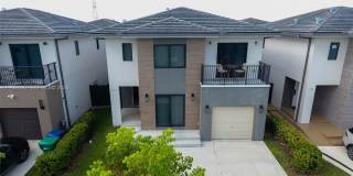 1159 NW 3rd St Gallery 1