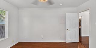 Charming 2BR House in San Antonio Gallery 14