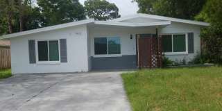 5853 Pine St Gallery 1