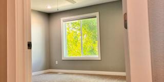 750 SE Westown Parkway Gallery 21