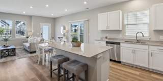 2521 Dix Street Gallery 1