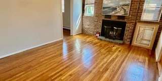 211 W walnut Gallery 2