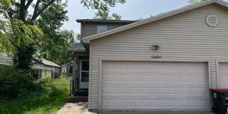 8001 Alexandra Lane Gallery 1