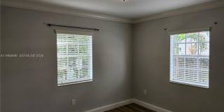 1023 SW 12th Ct Gallery 4