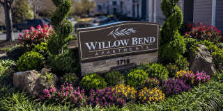 Willow Bend Apartments Willow Bend Apartments Gallery 1