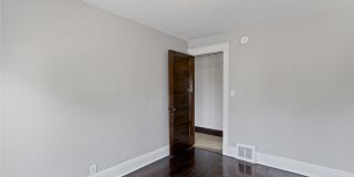 199 Houston Avenue Gallery 24