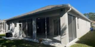 JUST LEASED- Annual unfurnished 3/2  house in Sarasota Gallery 35