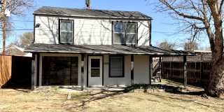 2004 30th Street Gallery 1