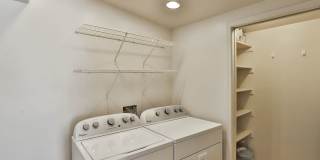 3 Bedroom + den with pool Gallery 20