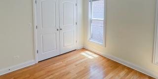 2328 N Greenview Gallery 13
