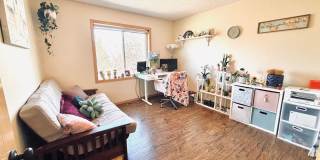 Updated 3bed 3bath End Unit Townhome w’Great Views Gallery 17
