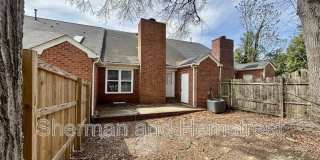 2139 Holt Street Gallery 18