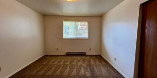 Duplex off of 48th Ave! Gallery 14