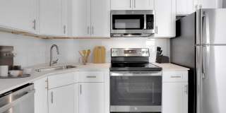 Station J-Town Apartments Gallery 8