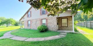 NOW SHOWING: 4 Bedroom / 1.5 Bathroom Duplex located at 2035 N Graham Ave. Indianapolis, IN NOW SHOWING: 4 Bedroom / 1.5 Bathroom Duplex located at 2035 N Graham Ave. Indianapolis, IN Gallery 1