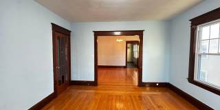 371-373 Oakland Street Gallery 23